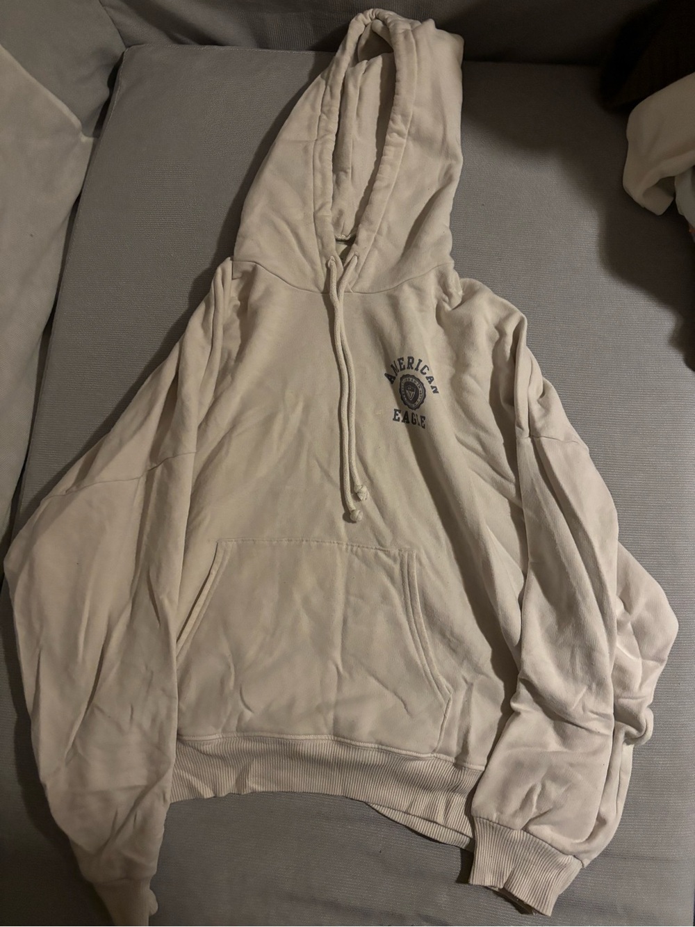 American Eagle Outfitters Cream Crewneck Hoodie Pullover